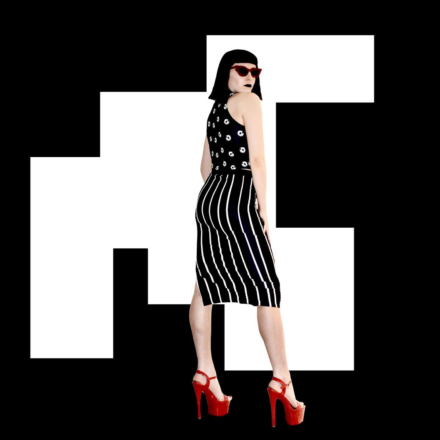 Nightmare X Split High Skirt Set