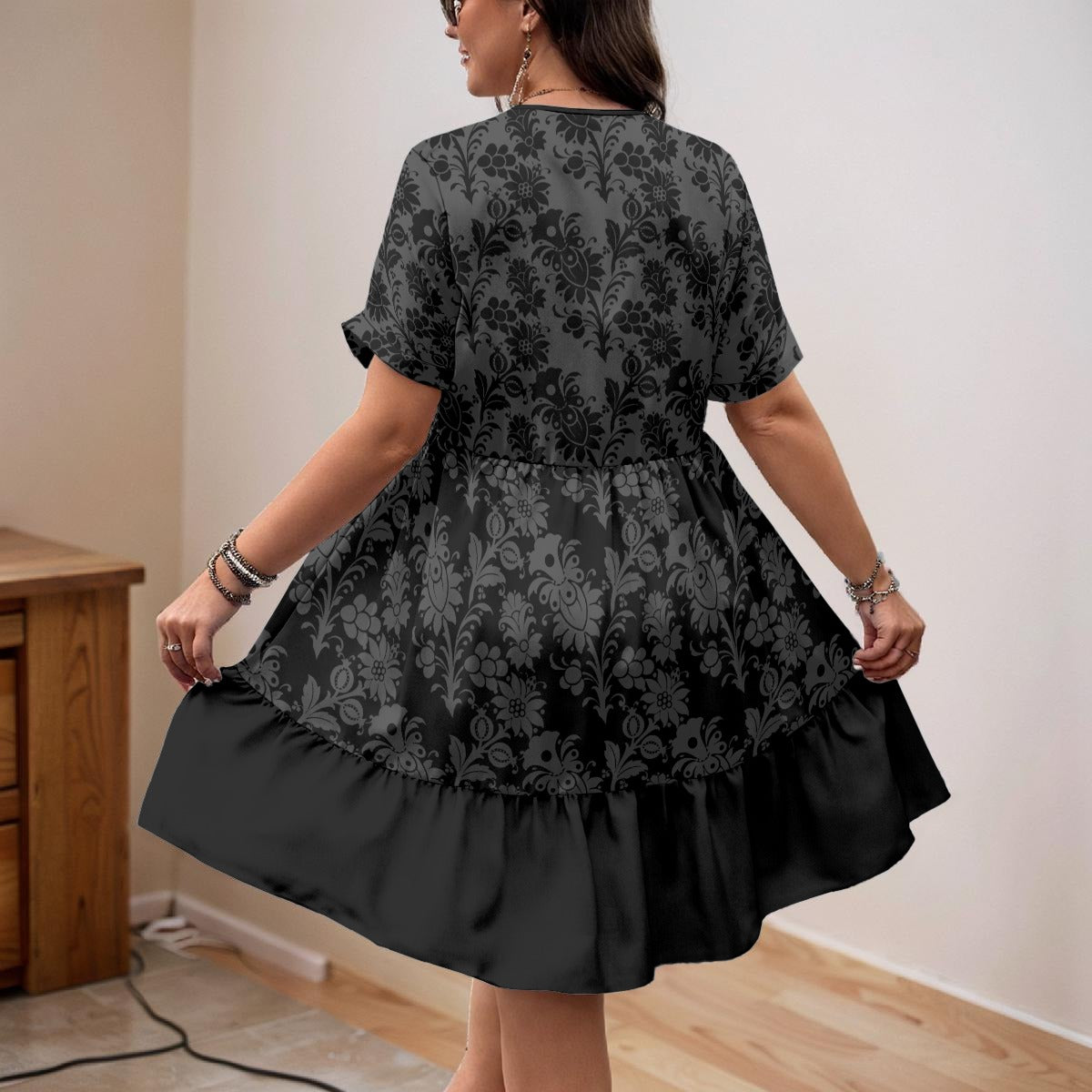 Dorian Gray V-Neck Short Sleeve Dress