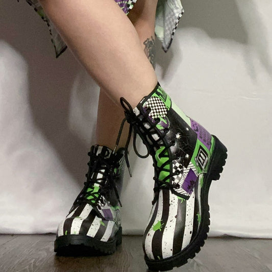 Strange I Am white) Women's Leather Boots
