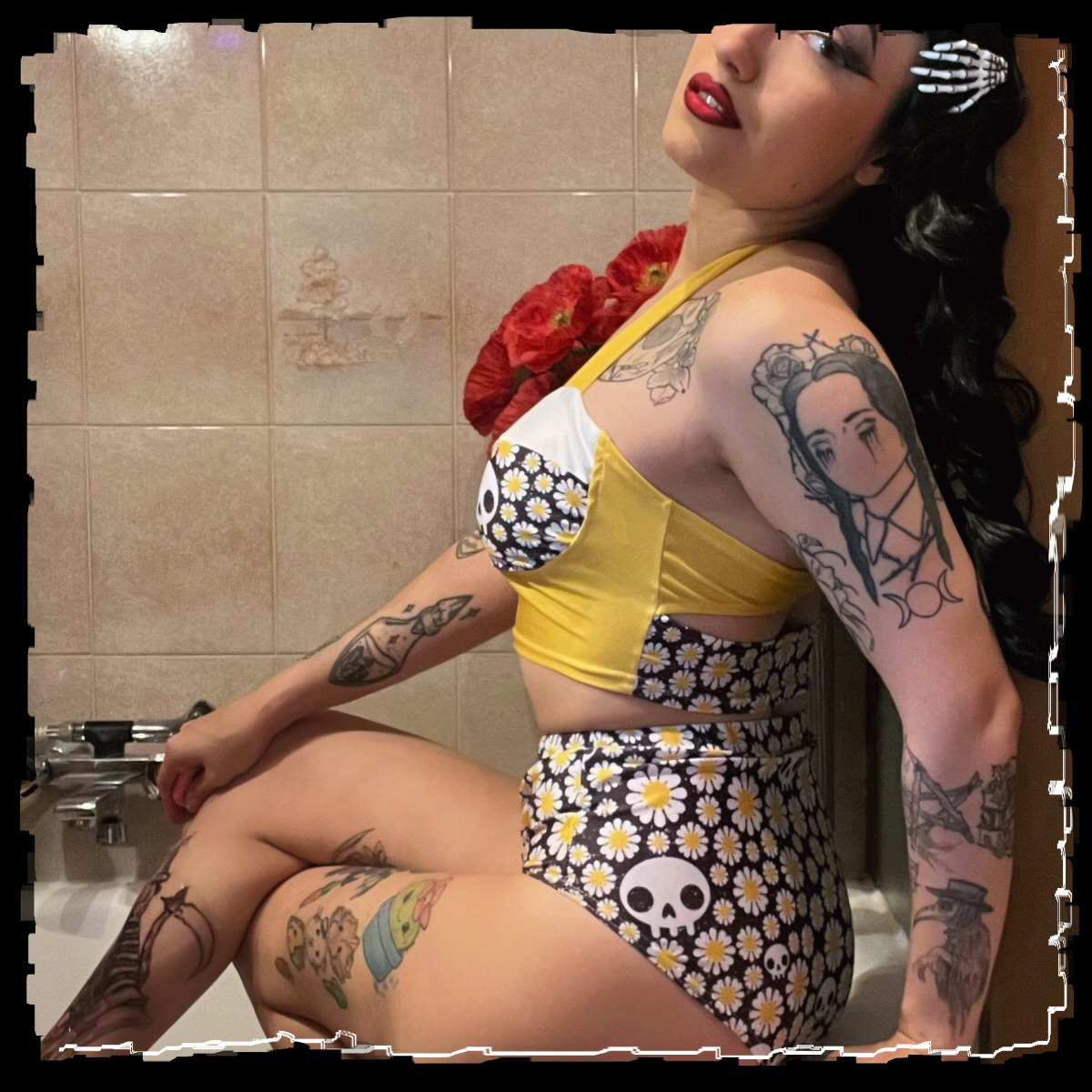 No Daisy Pinup Vintage Swimsuit Set