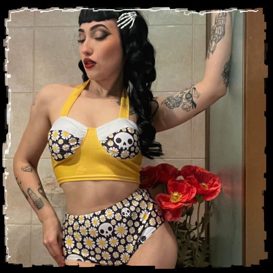 No Daisy Pinup Vintage Swimsuit Set